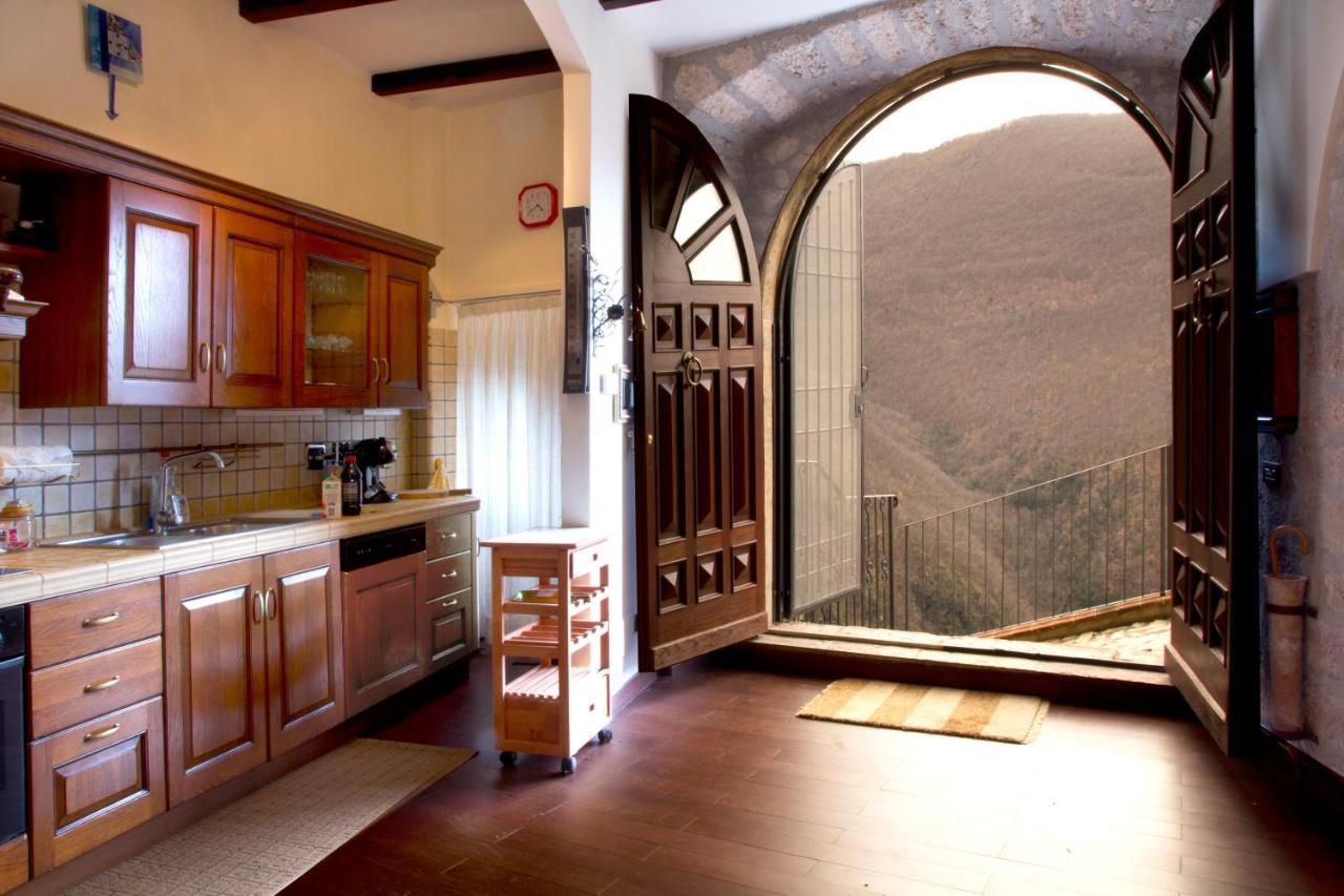 Villa Con Piscina "La Dogana Di Spoleto " SantʼAnatolia di Narco エクステリア 写真